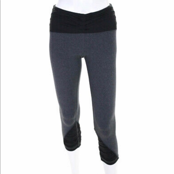 lululemon athletica Pants - Lululemon ruched grey & black capris size 4